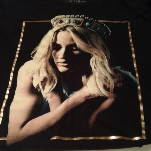 ellie goulding Tops - Ellie goulding delirium tour t shirt size med